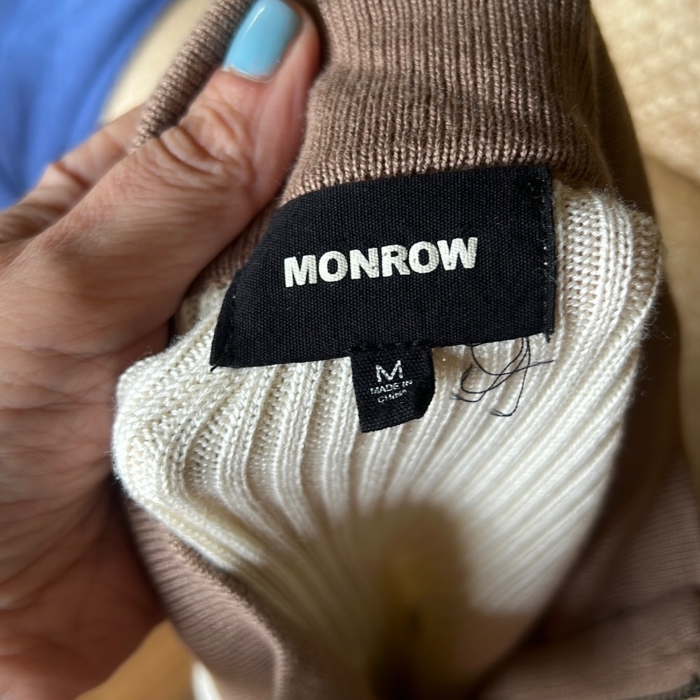 Monrow Two tone neutral 1/4 zip knit sweater size medium - Picture 5 of 12